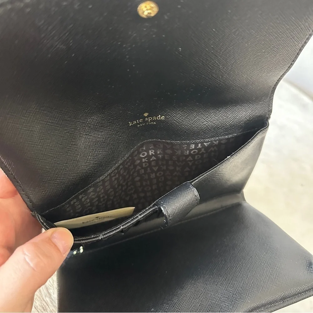 Kate Spade Laurel Way Winni Black genuine Black Leather Crossbody Clutch Wallet